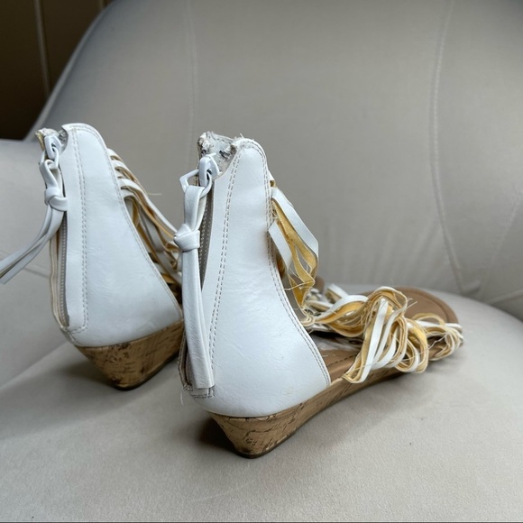 Seychelles Women's Size 9 Gladiator Strappy Sandals White Leather Boho - Picture 3 of 4